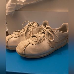 Nike shoes - light pinky beige check - swoosh